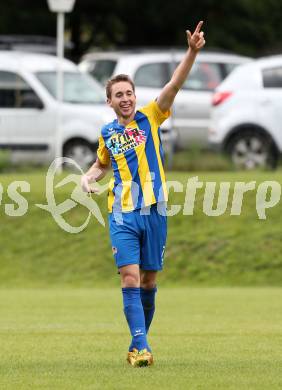 Fussball. 2. Klasse A. Lurnfeld gegen Gitschtal. Torjubel Robert Franz Josef Granegger (Lurnfeld). Moellbruecke, 13.9.2014.
Foto: Kuess
---
pressefotos, pressefotografie, kuess, qs, qspictures, sport, bild, bilder, bilddatenbank