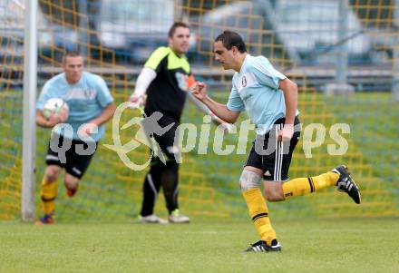 Fussball. 2. Klasse A. Lurnfeld gegen Gitschtal. Torjubel Christian Jost,(Gitschtal). Moellbruecke, 13.9.2014.
Foto: Kuess
---
pressefotos, pressefotografie, kuess, qs, qspictures, sport, bild, bilder, bilddatenbank