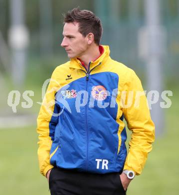 Fussball. 2. Klasse A. Lurnfeld gegen Gitschtal. Trainer Joachim Lanzinger (Lurnfeld). Moellbruecke, 13.9.2014.
Foto: Kuess
---
pressefotos, pressefotografie, kuess, qs, qspictures, sport, bild, bilder, bilddatenbank