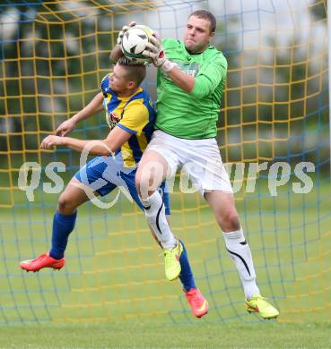 Fussball. 2. Klasse A. Lurnfeld gegen Gitschtal. Benjamin Friedrich Josef Maier, (Lurnfeld), Marco Bader (Gitschtal). Moellbruecke, 13.9.2014.
Foto: Kuess
---
pressefotos, pressefotografie, kuess, qs, qspictures, sport, bild, bilder, bilddatenbank