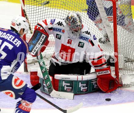 EBEL. Eishockey Bundesliga. EC VSV gegen HC TWK Innsbruck.  Adam Munro (Innsbruck). Villach, am 19.9.2014.
Foto: Kuess 


---
pressefotos, pressefotografie, kuess, qs, qspictures, sport, bild, bilder, bilddatenbank