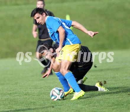 Fussball. Kaerntner Liga. Koettmannsdorf gegen Bleiburg. Christoph Pibal (Koettmannsdorf), Eldar Lisic (Bleiburg). Koettmannsdorf, 20.9.2014.
Foto: Kuess
---
pressefotos, pressefotografie, kuess, qs, qspictures, sport, bild, bilder, bilddatenbank