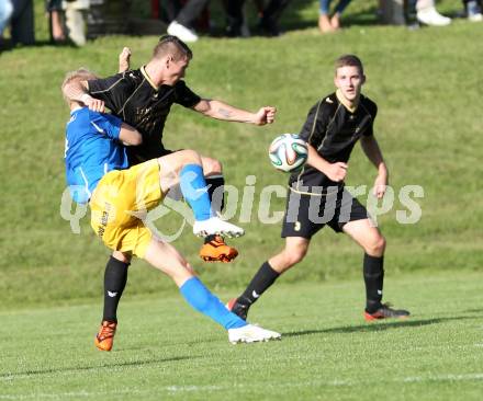 Fussball. Kaerntner Liga. Koettmannsdorf gegen Bleiburg. Guenther Hubmann (Koettmannsdorf), Rene Partl (Bleiburg). Koettmannsdorf, 20.9.2014.
Foto: Kuess
---
pressefotos, pressefotografie, kuess, qs, qspictures, sport, bild, bilder, bilddatenbank