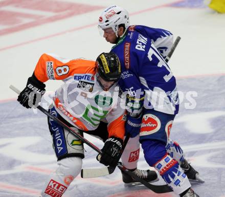 EBEL. Eishockey Bundesliga. EC VSV gegen Moser Medical Graz 99ers.  Marco Pewal, (VSV), Marek Zagrapan  (Graz). Villach, am 19.9.2014.
Foto: Kuess 


---
pressefotos, pressefotografie, kuess, qs, qspictures, sport, bild, bilder, bilddatenbank