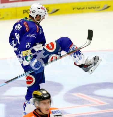 EBEL. Eishockey Bundesliga. EC VSV gegen Moser Medical Graz 99ers.  Torjubel Benjamin Petrik (VSV). Villach, am 19.9.2014.
Foto: Kuess 


---
pressefotos, pressefotografie, kuess, qs, qspictures, sport, bild, bilder, bilddatenbank