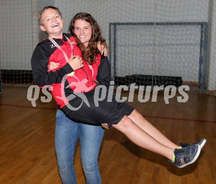 Spiele der Freundschaft. Medaillengewinner Tischtennis. Gutschi Martin, Anna Maria Vouk. Gospic, am 20.9.2014.
Foto: Kuess
---
pressefotos, pressefotografie, kuess, qs, qspictures, sport, bild, bilder, bilddatenbank