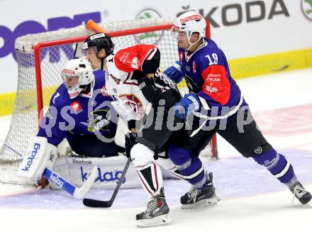 Eishockey. Champions Hockey League VSV gegen Geneve-Servette. Jean Philippe Lamoureux #1, Stefan Bacher #19, (VSV), Arnaud Jacquemet # 17  (Geneve-Servette). Villach, 23.9.2014.
Foto: Kuess 
---
pressefotos, pressefotografie, kuess, qs, qspictures, sport, bild, bilder, bilddatenbank