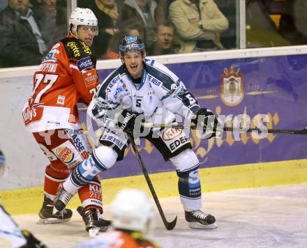 EBEL. Eishockey Bundesliga. KAC gegen EHC LIWEST Linz. Thomas Hundertpfund,  (KAC), Franklin Macdonald (Linz). Klagenfurt, am 25.9.2014.
Foto: Kuess 

---
pressefotos, pressefotografie, kuess, qs, qspictures, sport, bild, bilder, bilddatenbank