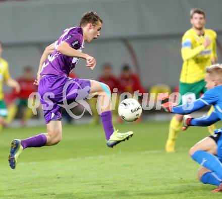 Fussball Regionalliga. SK Austria Klagenfurt gegen Voecklamarkt. Patrik Eler, (Austria Klagenfurt), Marcel Hartl (Voecklamarkt). Klagenfurt, 26.9.2014.
Foto: Kuess
---
pressefotos, pressefotografie, kuess, qs, qspictures, sport, bild, bilder, bilddatenbank