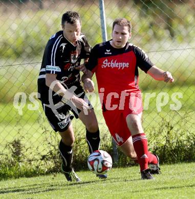 Fussball Unterliga Ost. Woelfnitz gegen Kraig. Stefan Maurer, Christoph (Woelfnitz), Maximilian Fruehstueck  (Kraig). Woelfnitz, am 27.9.2014.
Foto: Kuess
---
pressefotos, pressefotografie, kuess, qs, qspictures, sport, bild, bilder, bilddatenbank