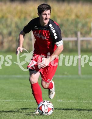 Fussball Unterliga Ost. Woelfnitz gegen Kraig. Karl Schweighofer (Woelfnitz). Woelfnitz, am 27.9.2014.
Foto: Kuess
---
pressefotos, pressefotografie, kuess, qs, qspictures, sport, bild, bilder, bilddatenbank