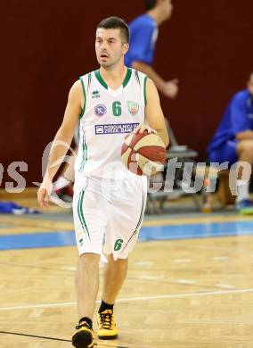 Basketball 2. Bundesliga. KOS Posojilnica Bank Celovec gegen Raiffeisen Radenthein Garnets.  Darko Prolic (KOS). Klagenfurt, am 27.9.2014.
Foto: Kuess
---
pressefotos, pressefotografie, kuess, qs, qspictures, sport, bild, bilder, bilddatenbank