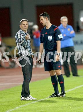 Fussball Bundesliga. RZ Pellets WAC gegen FC Admira Wacker Moedling. Dietmar Didi Kuehbauer,  (WAC), Schiedsrichter Harkam Alexander. Klagenfurt, am 27.9.2014.
Foto: Kuess

---
pressefotos, pressefotografie, kuess, qs, qspictures, sport, bild, bilder, bilddatenbank