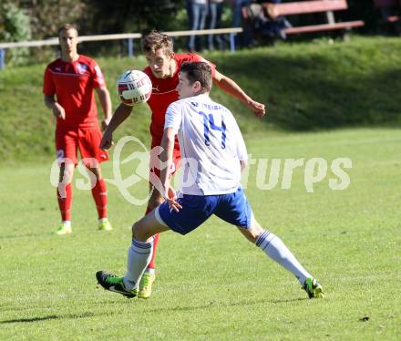 Fussball. Kaerntner Liga. Atus Ferlach gegen Treibach. Petar Maric (Ferlach), Hanno Ulrich Wachernig (Treibach). Ferlach, 28.9.2014.
Foto: Kuess
---
pressefotos, pressefotografie, kuess, qs, qspictures, sport, bild, bilder, bilddatenbank