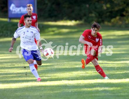 Fussball. Kaerntner Liga. Atus Ferlach gegen Treibach. Martin Sustersic (Ferlach), Yosifov Svetlozar Angelov (Treibach). Ferlach, 28.9.2014.
Foto: Kuess
---
pressefotos, pressefotografie, kuess, qs, qspictures, sport, bild, bilder, bilddatenbank