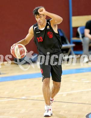 Basketball 2. Bundesliga. Woerthersee Piraten gegen Mistelbach Mustangs. Daniel Gajdosik (Mustangs). Klagenfurt, am 4.10.2014.
Foto: Kuess
---
pressefotos, pressefotografie, kuess, qs, qspictures, sport, bild, bilder, bilddatenbank