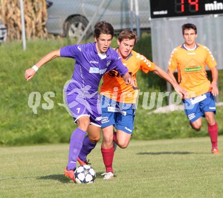 Fussball Unterliga Ost. SPG FC Poggersdorf KM gegen Globasnitz. Fabian Krenn (Poggersdorf), Mario Kaiser (Globasnitz). Poggersdorf, 5.10.2014.
Foto: Kuess
---
pressefotos, pressefotografie, kuess, qs, qspictures, sport, bild, bilder, bilddatenbank