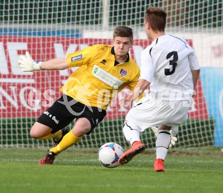 Fussball Regionalliga. RZ Pellets WAC Amateure gegen SK Austria Klagenfurt. Mario Walter Rumbold, (WAC), Filip Dmitrovic  (Austria Klagenfurt). Wolfsberg, am 5.10.2014.
Foto: Kuess
---
pressefotos, pressefotografie, kuess, qs, qspictures, sport, bild, bilder, bilddatenbank