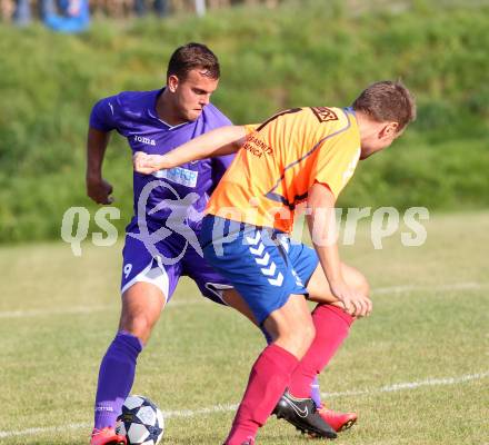 Fussball Unterliga Ost. SPG FC Poggersdorf KM gegen Globasnitz. Andreas Karpf (Poggersdorf), Stefan Friessnegger (Globasnitz). Poggersdorf, 5.10.2014.
Foto: Kuess
---
pressefotos, pressefotografie, kuess, qs, qspictures, sport, bild, bilder, bilddatenbank