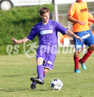 Fussball Unterliga Ost. SPG FC Poggersdorf KM gegen Globasnitz. Gerhard Krumpl (Poggersdorf). Poggersdorf, 5.10.2014.
Foto: Kuess
---
pressefotos, pressefotografie, kuess, qs, qspictures, sport, bild, bilder, bilddatenbank