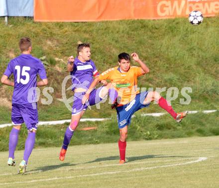 Fussball Unterliga Ost. SPG FC Poggersdorf KM gegen Globasnitz. Gunther Josef Bierbaumer (Poggersdorf), Anze Pesl  (Globasnitz). Poggersdorf, 5.10.2014.
Foto: Kuess
---
pressefotos, pressefotografie, kuess, qs, qspictures, sport, bild, bilder, bilddatenbank