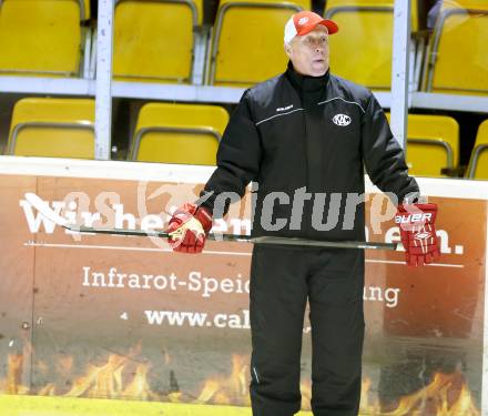 EBEL. Eishockey Bundesliga. Training KAC. Trainer Doug Mason. Klagenfurt, am 7.10.2014.
Foto: Kuess
---
pressefotos, pressefotografie, kuess, qs, qspictures, sport, bild, bilder, bilddatenbank