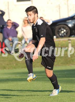 Fussball. 1. Klasse B2. Fuernitz gegen Keutschach. Emre Yalcin (Keutschach).  Fuernitz, 4.10.2014.
Foto: Kuess
---
pressefotos, pressefotografie, kuess, qs, qspictures, sport, bild, bilder, bilddatenbank