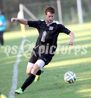 Fussball. 1. Klasse B2. Fuernitz gegen Keutschach. Manuel Moser (Keutschach).  Fuernitz, 4.10.2014.
Foto: Kuess
---
pressefotos, pressefotografie, kuess, qs, qspictures, sport, bild, bilder, bilddatenbank