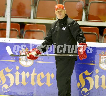 EBEL. Eishockey Bundesliga. Training KAC. Trainer Doug Mason. Klagenfurt, am 7.10.2014.
Foto: Kuess
---
pressefotos, pressefotografie, kuess, qs, qspictures, sport, bild, bilder, bilddatenbank