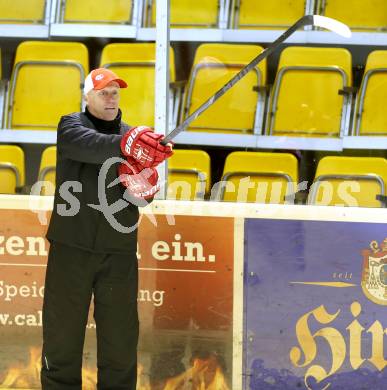 EBEL. Eishockey Bundesliga. Training KAC. Trainer Doug Mason. Klagenfurt, am 7.10.2014.
Foto: Kuess
---
pressefotos, pressefotografie, kuess, qs, qspictures, sport, bild, bilder, bilddatenbank