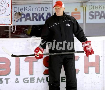 EBEL. Eishockey Bundesliga. Training KAC. Trainer Doug Mason. Klagenfurt, am 7.10.2014.
Foto: Kuess
---
pressefotos, pressefotografie, kuess, qs, qspictures, sport, bild, bilder, bilddatenbank