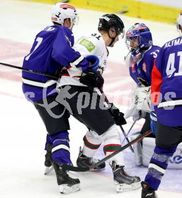 Eishockey. Champions Hockey League VSV gegen Froelunda Gothenburg. Klemen Pretnar #7, Thomas hoeneckl #31,  (VSV), Niklas Lasu #31 (Froelunda Gothenburg). Villach, 7.10.2014.
Foto: Kuess 
---
pressefotos, pressefotografie, kuess, qs, qspictures, sport, bild, bilder, bilddatenbank