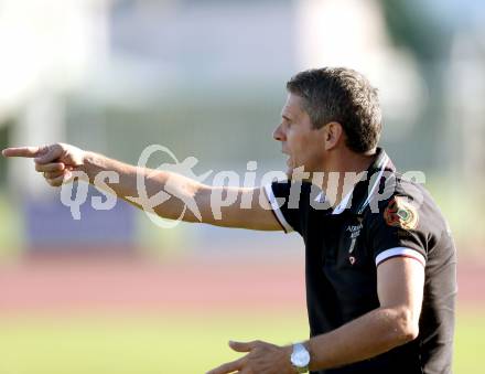 Fussball. Freundschaftsspiel. RZ Pellets WAC gegen Udinese Calcio. Trainer Dietmar Kuehbauer (WAC). Villach, 10.10.2014.
Foto: Kuess
---
pressefotos, pressefotografie, kuess, qs, qspictures, sport, bild, bilder, bilddatenbank