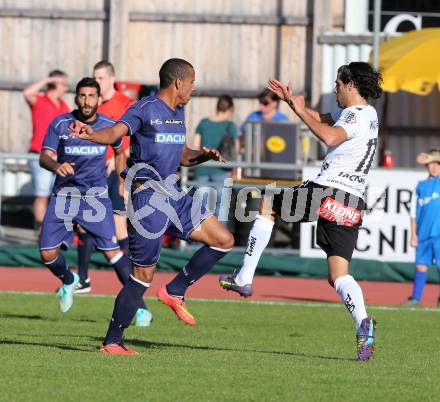 Fussball. Freundschaftsspiel. RZ Pellets WAC gegen Udinese Calcio. Jacobo Maria Ynclan Pajares (WAC), lucas evangelista santana (Udinese). Villach, 10.10.2014.
Foto: Kuess
---
pressefotos, pressefotografie, kuess, qs, qspictures, sport, bild, bilder, bilddatenbank