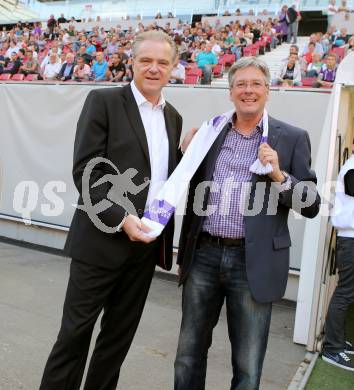 Fussball Regionalliga. SK Austria Klagenfurt gegen Vorwaerts Steyr. Peter Svetits, Landeshauptmann Peter Kaiser. Klagenfurt, 11.10.2014.
Foto: Kuess
---
pressefotos, pressefotografie, kuess, qs, qspictures, sport, bild, bilder, bilddatenbank