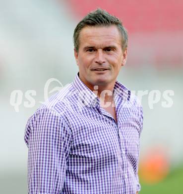 Fussball Regionalliga. SK Austria Klagenfurt gegen Vorwaerts Steyr. Trainer Manfred Bender (Austria Klagenfurt). Klagenfurt, 11.10.2014.
Foto: Kuess
---
pressefotos, pressefotografie, kuess, qs, qspictures, sport, bild, bilder, bilddatenbank