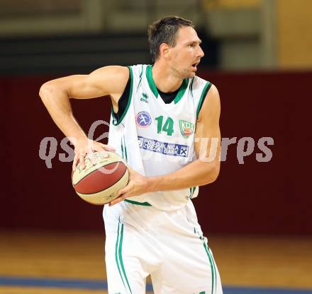 Basketball 2. Bundesliga. KOS Celovec gegen BBU Salzburg. Ales Kunc (KOS). Klagenfurt, 11.10.2014.
Foto: Kuess
---
pressefotos, pressefotografie, kuess, qs, qspictures, sport, bild, bilder, bilddatenbank