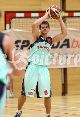 Basketball 2. Bundesliga.  Raiders Villach gegen Basket Flames. Gasper Jeromen (Villach). Villach, 11.10.2014.
Foto: Kuess
---
pressefotos, pressefotografie, kuess, qs, qspictures, sport, bild, bilder, bilddatenbank