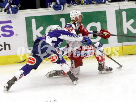 EBEL. Eishockey Bundesliga. EC VSV gegen KAC. Patrick Platzer, (VSV), Jan Urbas  (KAC). Villach, am 12.10.2014.
Foto: Kuess 


---
pressefotos, pressefotografie, kuess, qs, qspictures, sport, bild, bilder, bilddatenbank