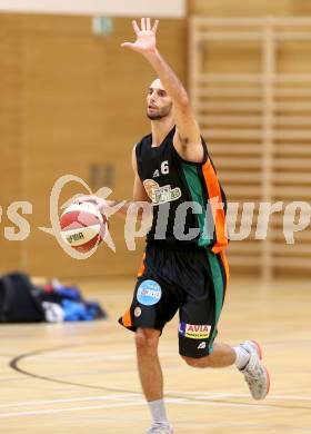 Basketball 2. Bundesliga.  Raiders Villach gegen Basket Flames. Dominik Muellner (Basket Flames). Villach, 11.10.2014.
Foto: Kuess
---
pressefotos, pressefotografie, kuess, qs, qspictures, sport, bild, bilder, bilddatenbank