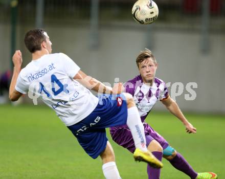 Fussball Regionalliga. SK Austria Klagenfurt gegen BW Linz. Fabian Miesenboeck, (Austria Klagenfurt)  Florian Krennmayr  (Linz). Klagenfurt, am 17.10.2014.
Foto: Kuess
---
pressefotos, pressefotografie, kuess, qs, qspictures, sport, bild, bilder, bilddatenbank