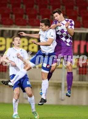 Fussball Regionalliga. SK Austria Klagenfurt gegen BW Linz. Bernd Kager, (Austria Klagenfurt)  Kelmendi Kreshnik (Linz). Klagenfurt, am 17.10.2014.
Foto: Kuess
---
pressefotos, pressefotografie, kuess, qs, qspictures, sport, bild, bilder, bilddatenbank