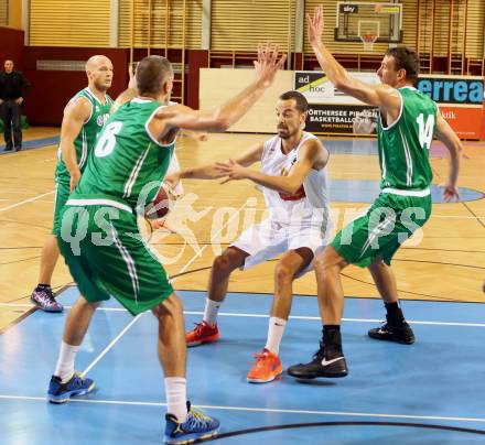 Basketball 2. Bundesliga. Woerthersee Piraten gegen KOS Celovec.  Alexander Ey,  (Piraten), Ales Primc, Ales Kunc (KOS). Klagenfurt, am 18.10.2014.
Foto: Kuess
---
pressefotos, pressefotografie, kuess, qs, qspictures, sport, bild, bilder, bilddatenbank