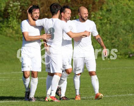 Fussball Kaerntner Liga. Maria Saal gegen Annabichler SV. Torjubel Matthias Dollinger, Stephan Stueckler, Almedin Hota, Abian Jose Serrano Davila (ASV). Maria Saal, am 18.10.2014.
Foto: Kuess
---
pressefotos, pressefotografie, kuess, qs, qspictures, sport, bild, bilder, bilddatenbank