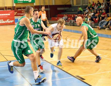 Basketball 2. Bundesliga. Woerthersee Piraten gegen KOS Celovec.  Sebastian Huber, (Piraten), Ales Primc, Rok Papic, Davor Sattler (KOS). Klagenfurt, am 18.10.2014.
Foto: Kuess
---
pressefotos, pressefotografie, kuess, qs, qspictures, sport, bild, bilder, bilddatenbank