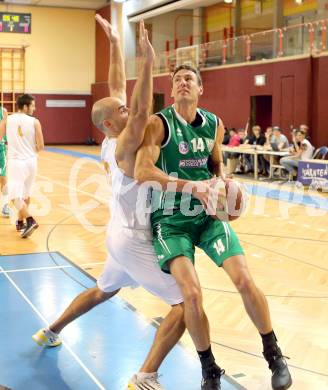 Basketball 2. Bundesliga. Woerthersee Piraten gegen KOS Celovec.  Joachim Buggelsheim,  (Piraten), Ales Kunc (KOS). Klagenfurt, am 18.10.2014.
Foto: Kuess
---
pressefotos, pressefotografie, kuess, qs, qspictures, sport, bild, bilder, bilddatenbank