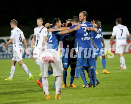 Fussball Bundesliga. RZ Pellets WAC gegen SV Scholz Groedig. Torjubel (Groedig). Wolfsberg, am 18.10.2014.
Foto: Kuess

---
pressefotos, pressefotografie, kuess, qs, qspictures, sport, bild, bilder, bilddatenbank