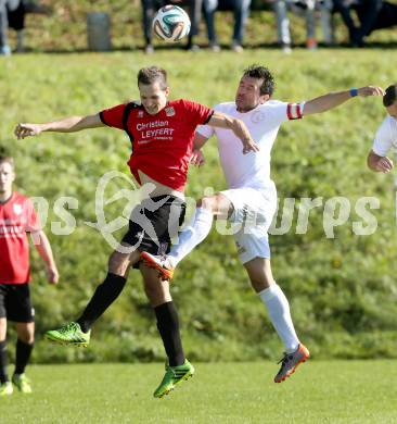 Fussball Kaerntner Liga. Maria Saal gegen Annabichler SV. Rok Smid, (Maria Saal), Almedin Hota (ASV). Maria Saal, am 18.10.2014.
Foto: Kuess
---
pressefotos, pressefotografie, kuess, qs, qspictures, sport, bild, bilder, bilddatenbank