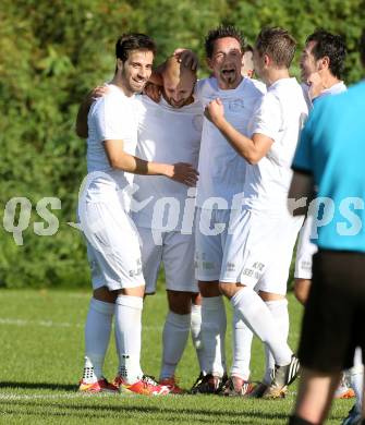 Fussball Kaerntner Liga. Maria Saal gegen Annabichler SV. Torjubel  (ASV). Maria Saal, am 18.10.2014.
Foto: Kuess
---
pressefotos, pressefotografie, kuess, qs, qspictures, sport, bild, bilder, bilddatenbank