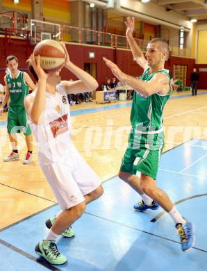 Basketball 2. Bundesliga. Woerthersee Piraten gegen KOS Celovec.  Christof Gspandl, (Piraten), Ales Primc  (KOS). Klagenfurt, am 18.10.2014.
Foto: Kuess
---
pressefotos, pressefotografie, kuess, qs, qspictures, sport, bild, bilder, bilddatenbank